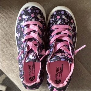 Skechers Lil Bobs Size 2.